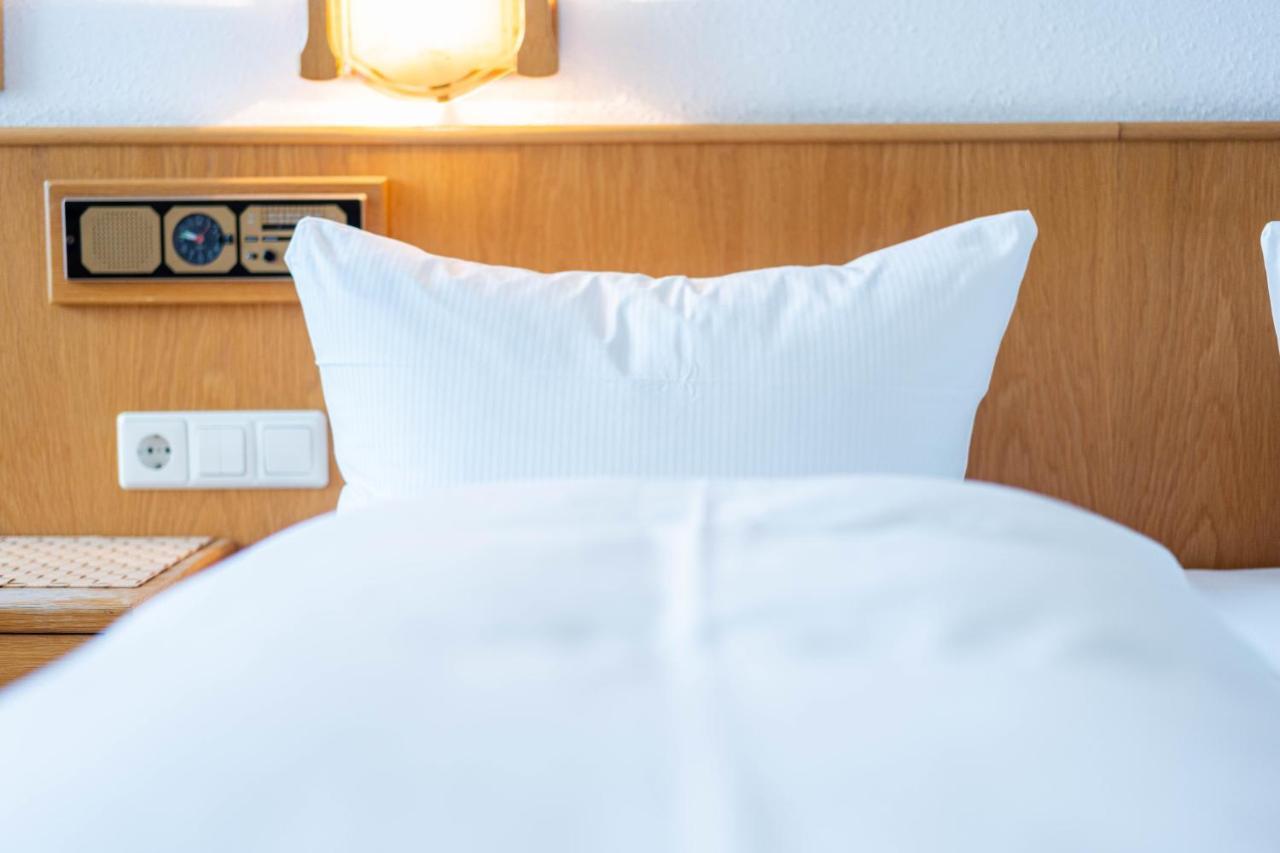 Hotel Am Roemerplatz Улм Екстериор снимка