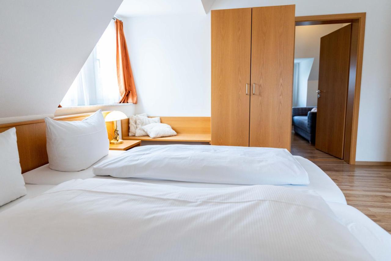 Hotel Am Roemerplatz Улм Екстериор снимка
