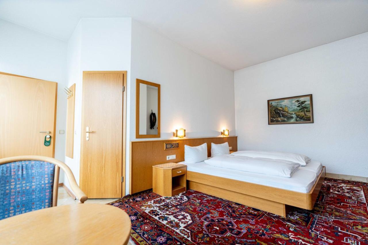 Hotel Am Roemerplatz Улм Екстериор снимка